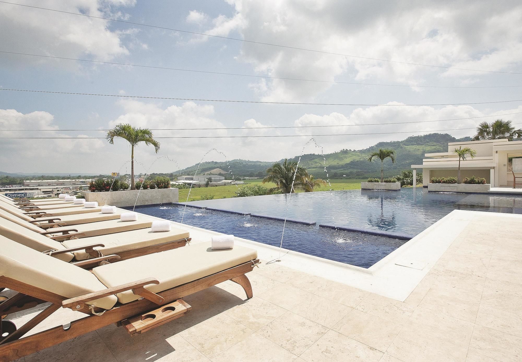 La Quinta By Wyndham Poza Rica Ξενοδοχείο Εξωτερικό φωτογραφία